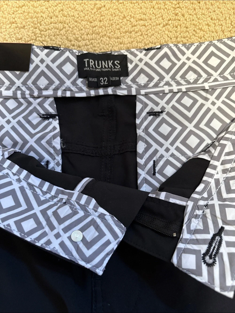 Trunks Black Men's Swim Multifunctional Short - 32